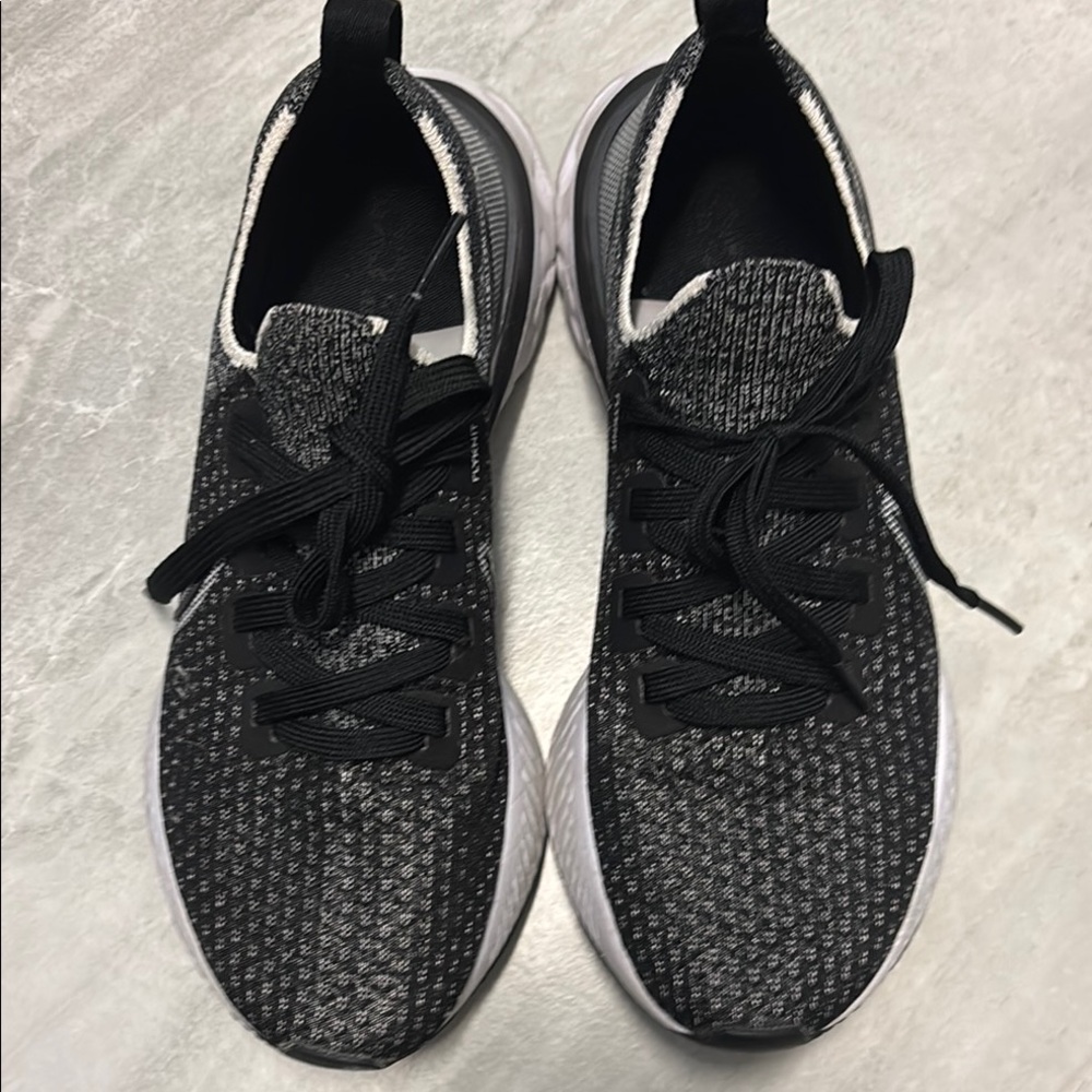 Nike Infinity size 7.5 woman’s